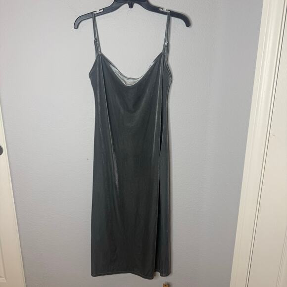 NWT Reformation Merel Velvet Dress Silver Gray Large - Picture 3 of 7